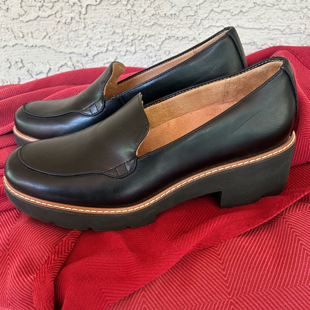 Naturalizer Cabaret Womens Loafer size 7.5